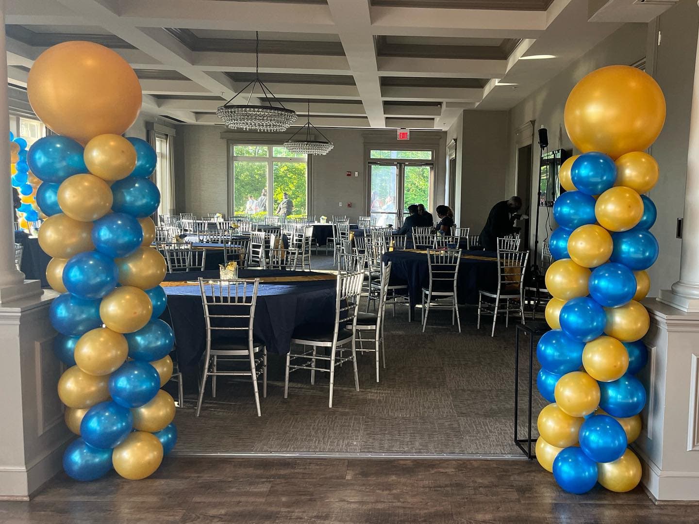 Balloon installation for graduation, retirement, and birthday